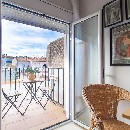 Budget 22 * 산 안토니 드 칼론헤